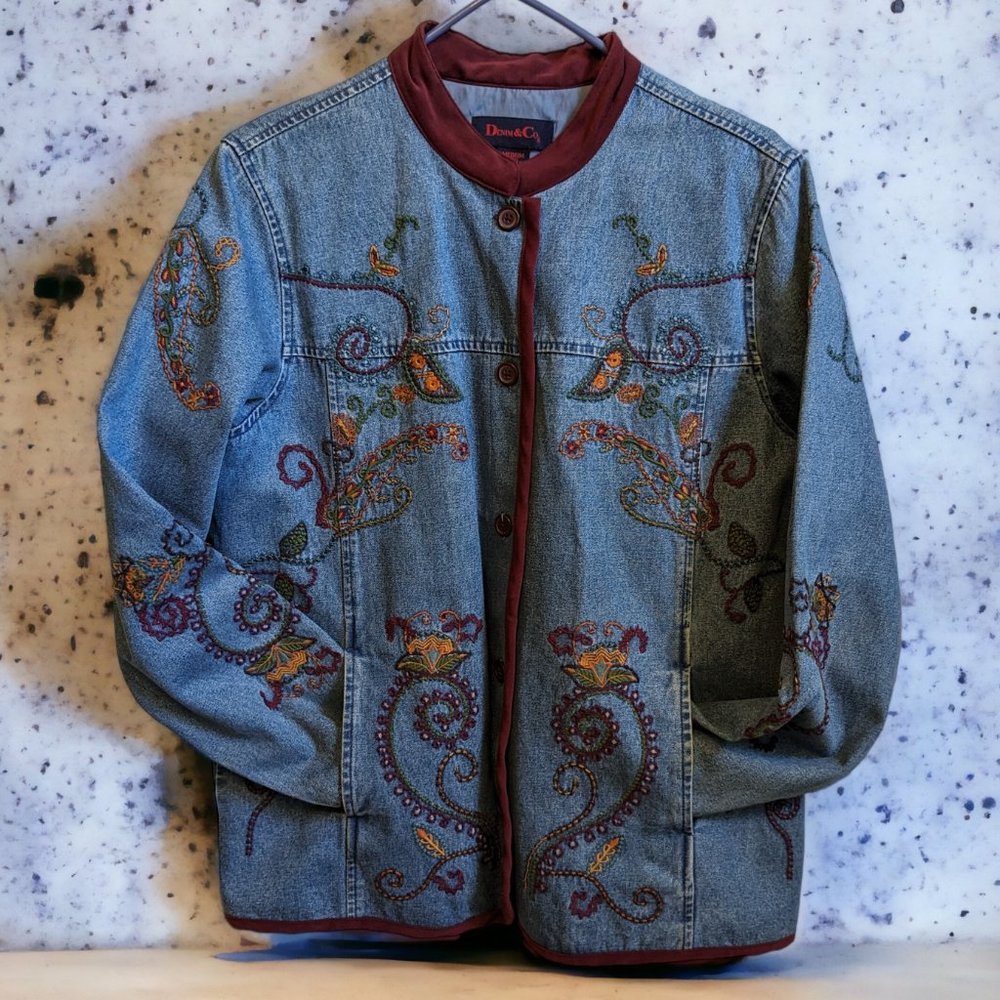 Vintage Denim & Co Embroidered Paisley Jean Jacket Medium
